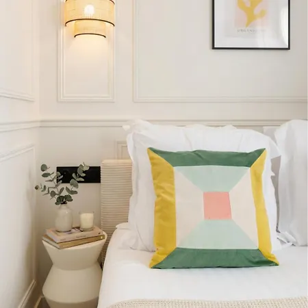 Poeticstay - Saint Lazare Appartamento *