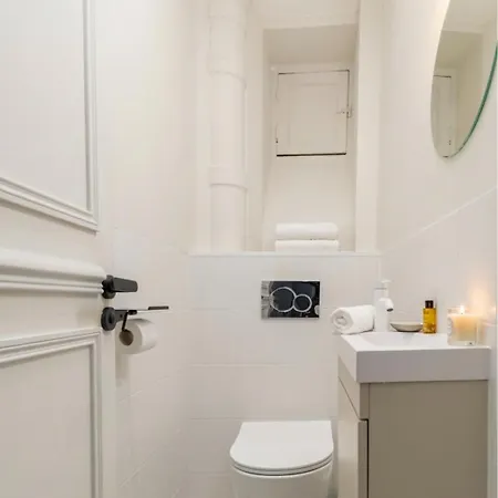 Poeticstay - Saint Lazare Appartamento