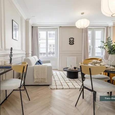 Poeticstay - Saint Lazare Apartment Paris